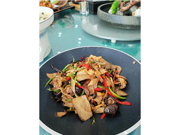 浏阳市普迹镇普泰村兴泰农产品加工厂,浏阳牛肝菌,寒菌,什锦菇