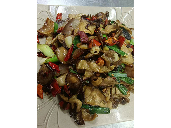 浏阳市普迹镇普泰村兴泰农产品加工厂,浏阳牛肝菌,寒菌,什锦菇