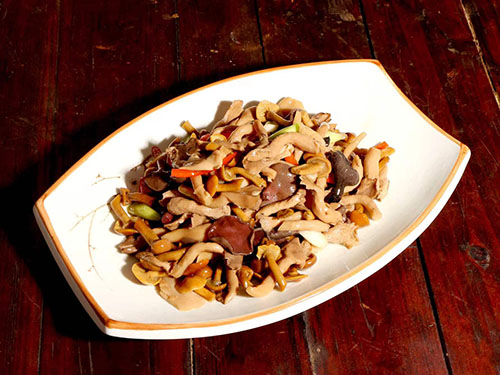 浏阳市普迹镇普泰村兴泰农产品加工厂,浏阳牛肝菌,寒菌,什锦菇